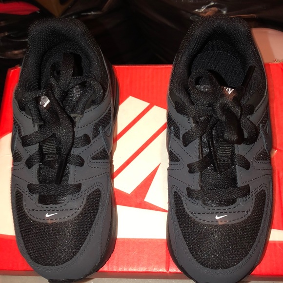 nike air max command flex black